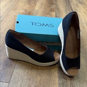 Toms Black Canvas Espadrille Peep-Toe Wedge Size 8